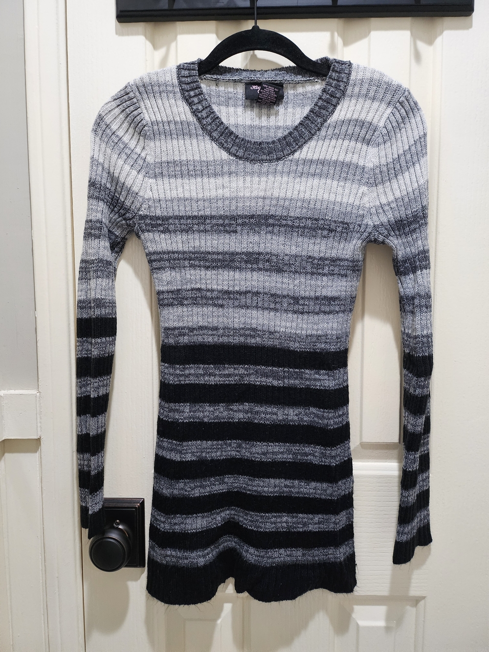 Striped Gray and Black Ribbed Tunic Women's/Junior's Size S Sweater